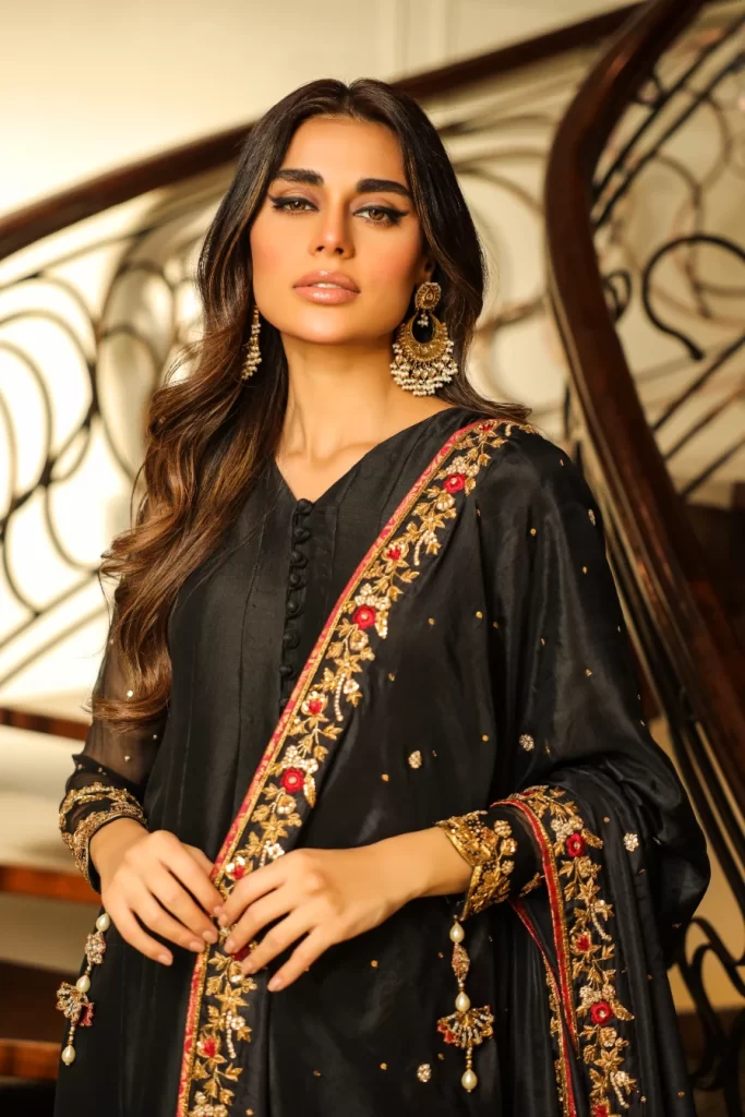 HAYA - Pakistani Clothes