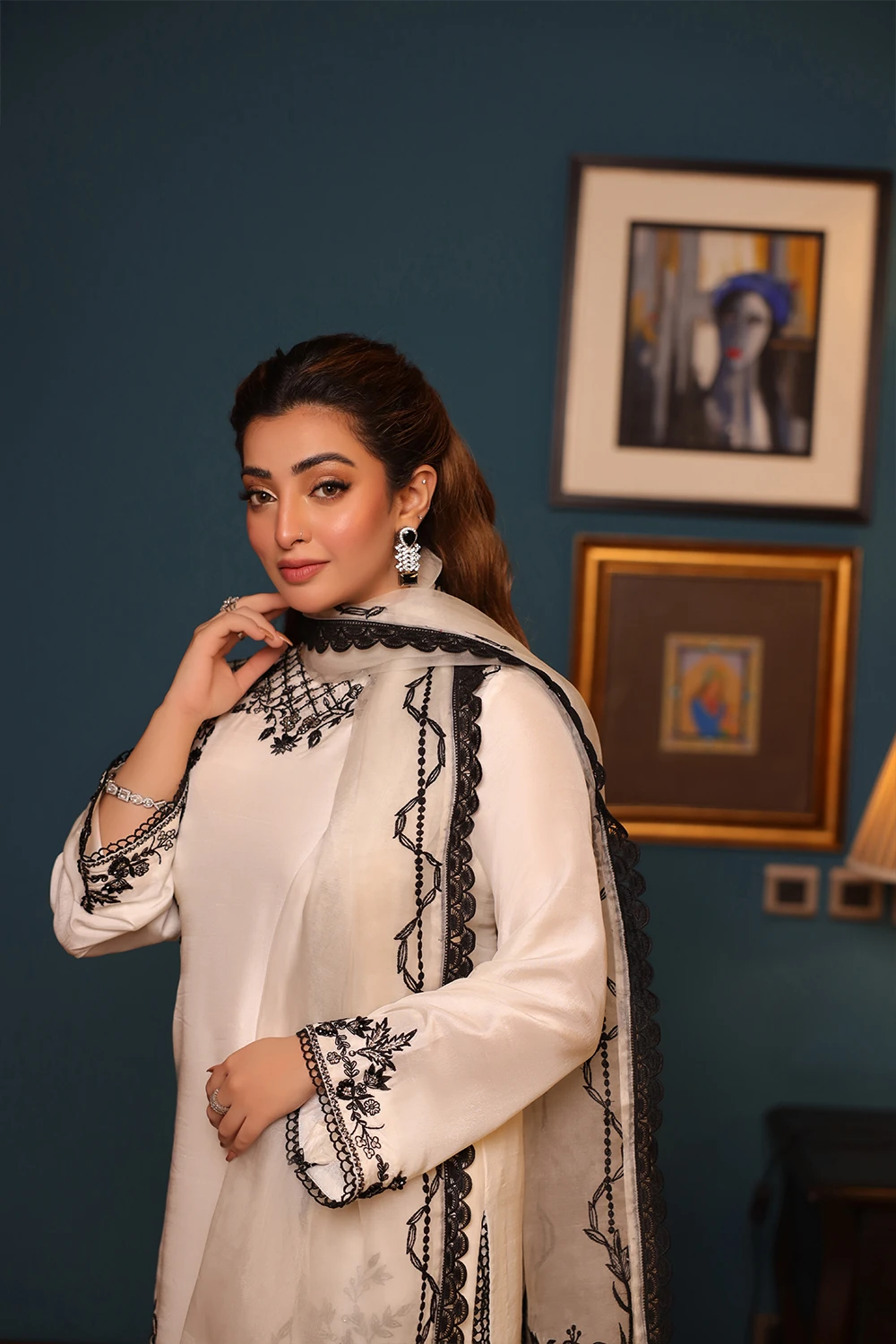 Aynoor - Designer Pakistani Clothes Aynoor - Designer Pakistani Clothes