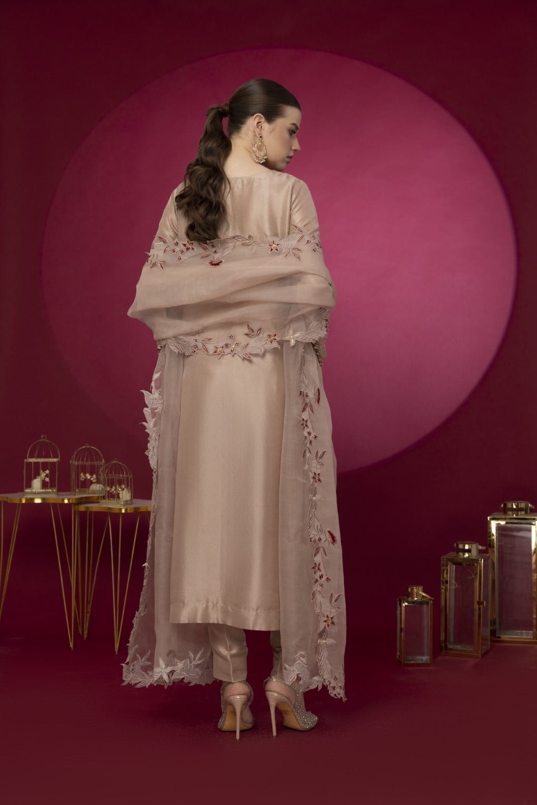 Gulsanga by Nadia Khan Official Gulsanga by Nadia Khan Official