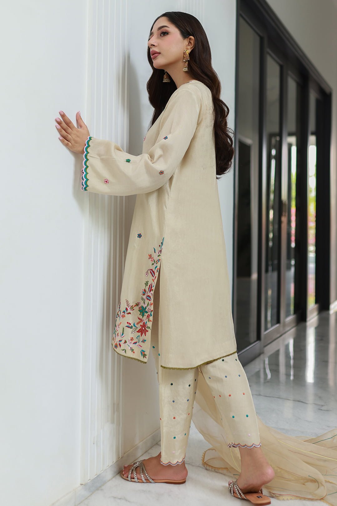 Pastel Cream By Nadia Khan Studio Pastel Cream By Nadia Khan Studio